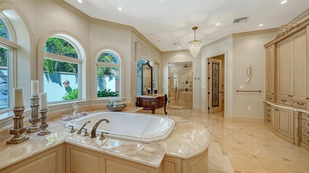 En Venta: $4,650,000 (4 camas, 5 baños, 7579 Pies cuadrados)