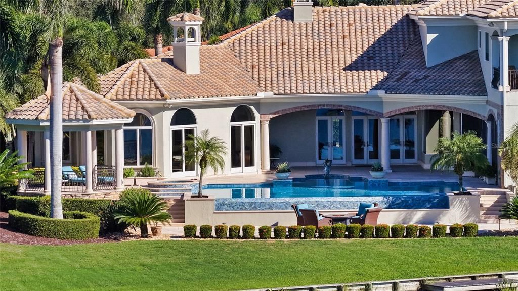 En Venta: $4,650,000 (4 camas, 5 baños, 7579 Pies cuadrados)