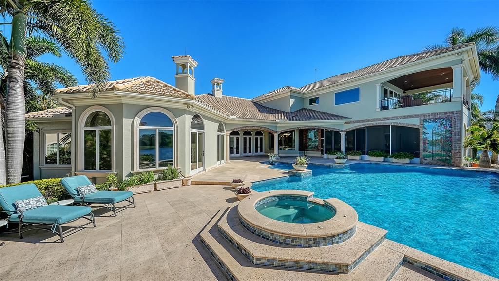 En Venta: $4,650,000 (4 camas, 5 baños, 7579 Pies cuadrados)