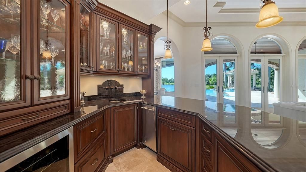 En Venta: $4,650,000 (4 camas, 5 baños, 7579 Pies cuadrados)