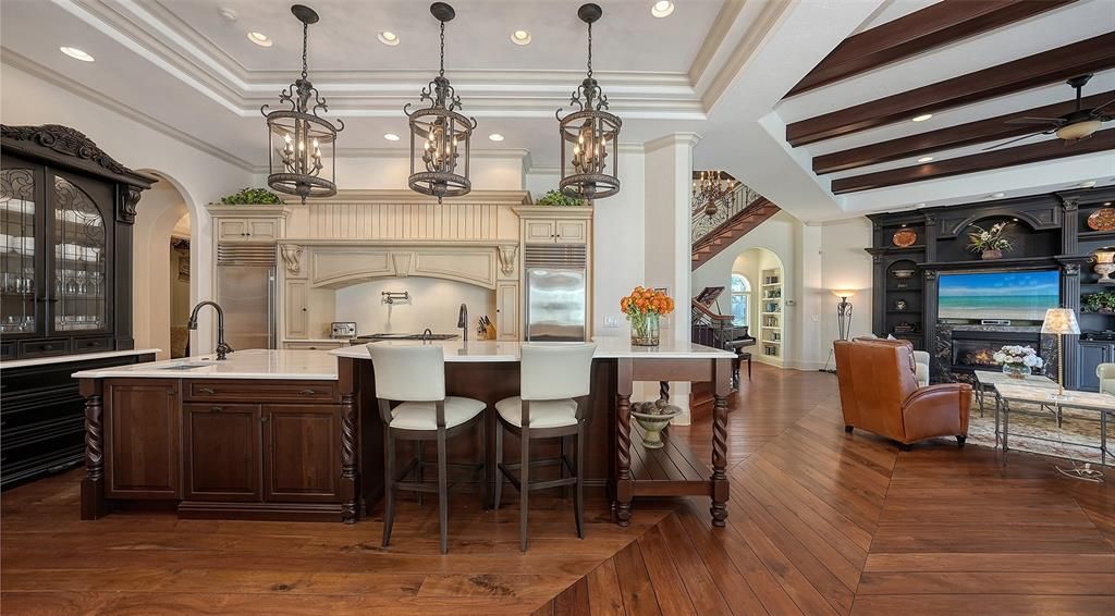 En Venta: $4,650,000 (4 camas, 5 baños, 7579 Pies cuadrados)