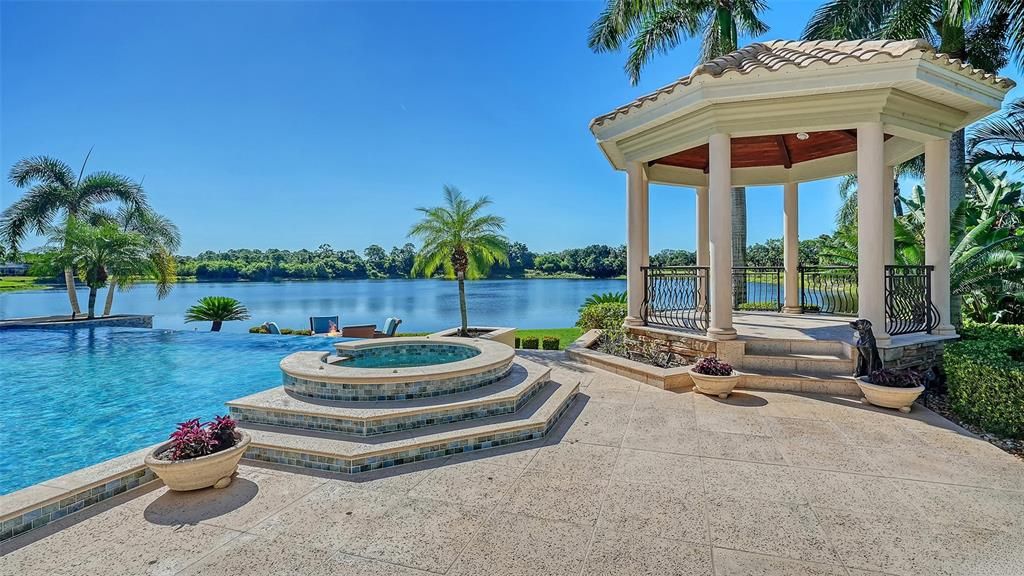 En Venta: $4,650,000 (4 camas, 5 baños, 7579 Pies cuadrados)