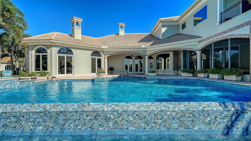 En Venta: $4,650,000 (4 camas, 5 baños, 7579 Pies cuadrados)