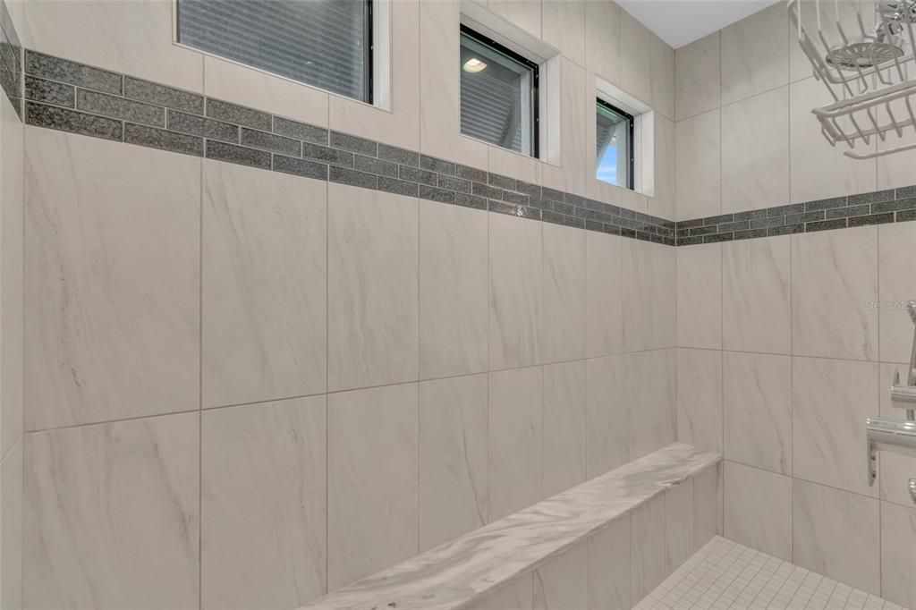 На продажу: $899,000 (3 спален, 3 ванн, 2499 Квадратных фут)