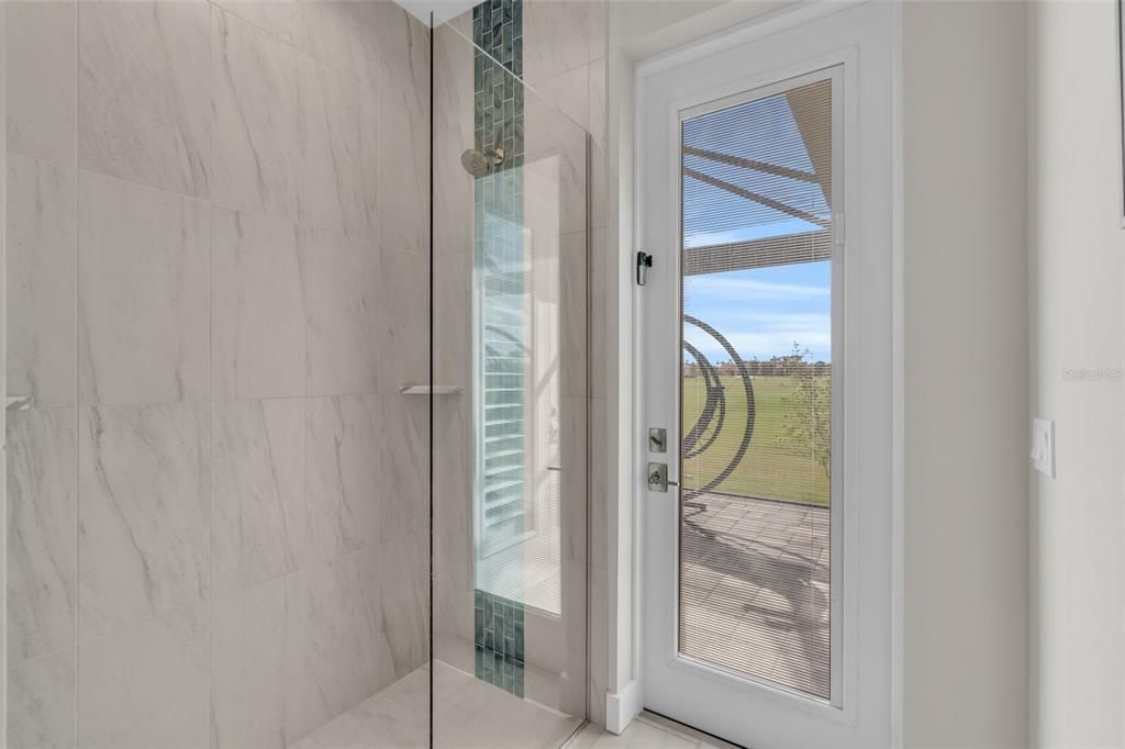 На продажу: $899,000 (3 спален, 3 ванн, 2499 Квадратных фут)