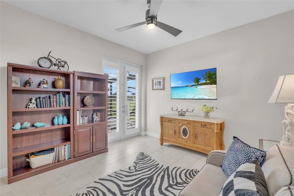 На продажу: $899,000 (3 спален, 3 ванн, 2499 Квадратных фут)