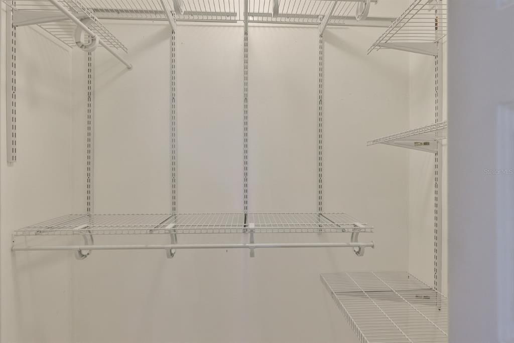 合同活跃: $190,000 (2 贝兹, 2 浴室, 1516 平方英尺)