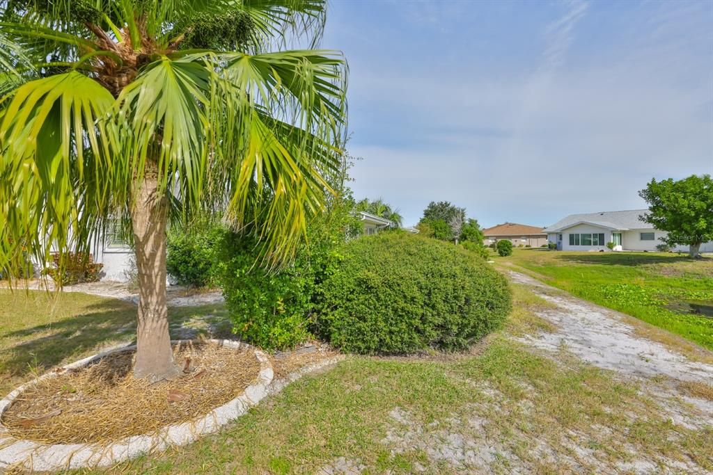 合同活跃: $190,000 (2 贝兹, 2 浴室, 1516 平方英尺)