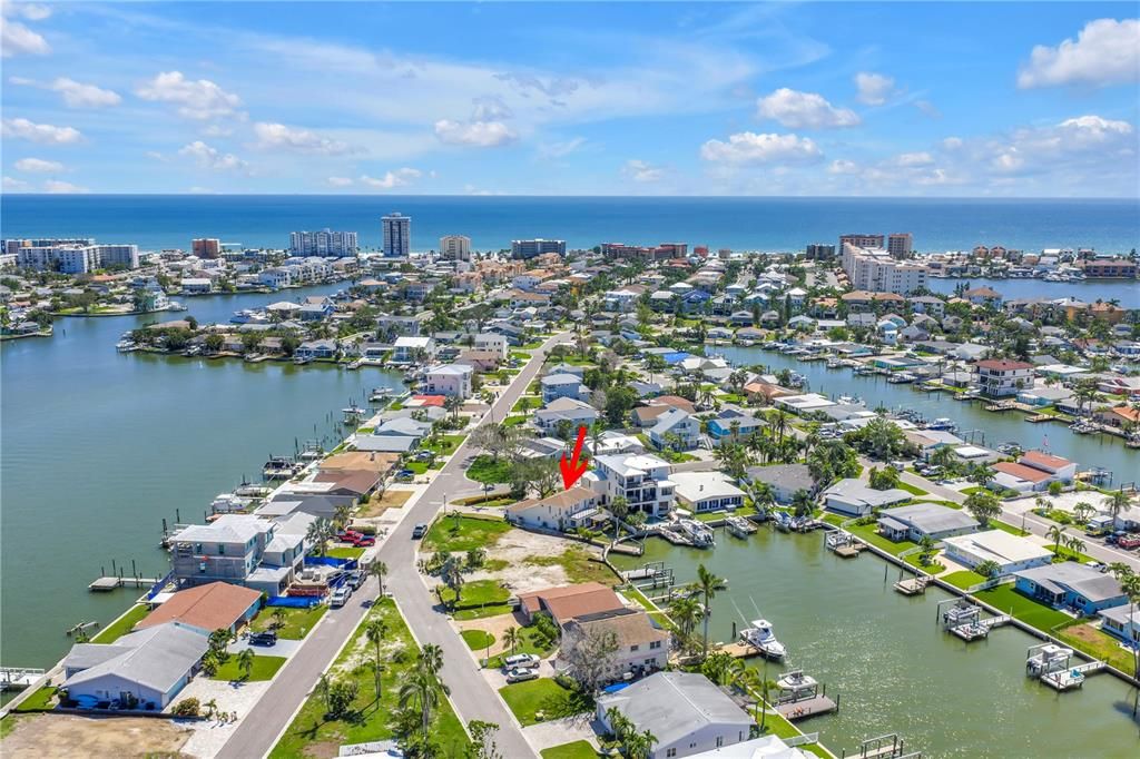 出租: $5,800 (4 贝兹, 4 浴室, 2270 平方英尺)