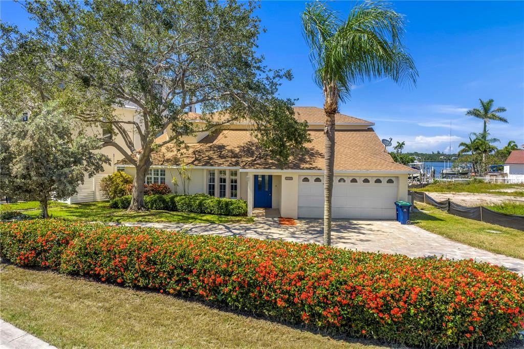 出租: $5,800 (4 贝兹, 4 浴室, 2270 平方英尺)