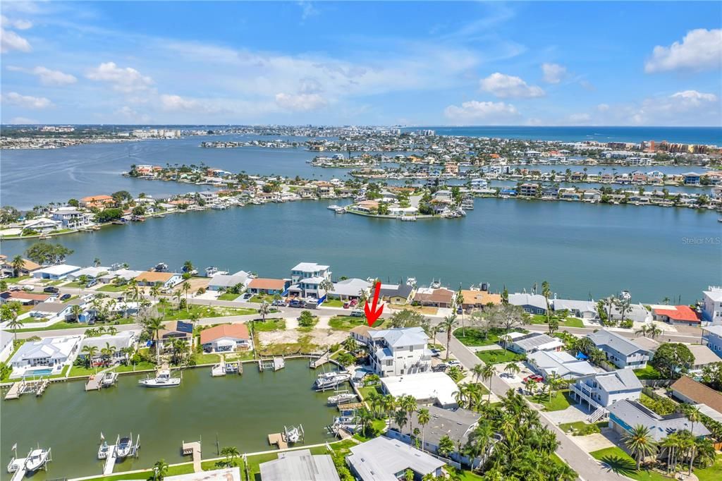 出租: $5,800 (4 贝兹, 4 浴室, 2270 平方英尺)