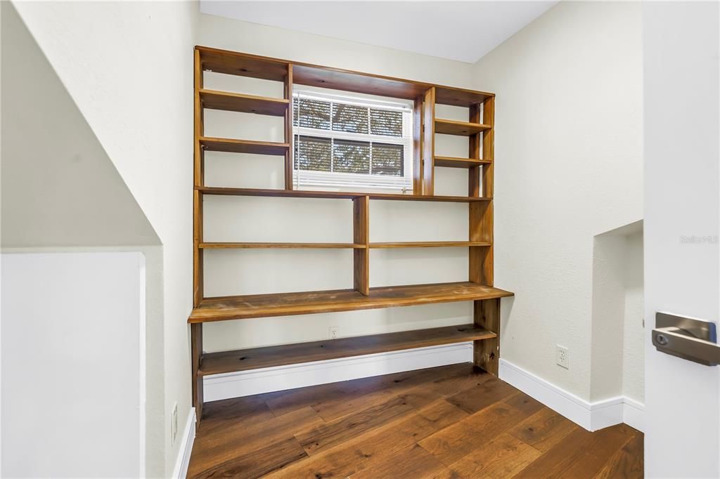 出租: $5,800 (4 贝兹, 4 浴室, 2270 平方英尺)