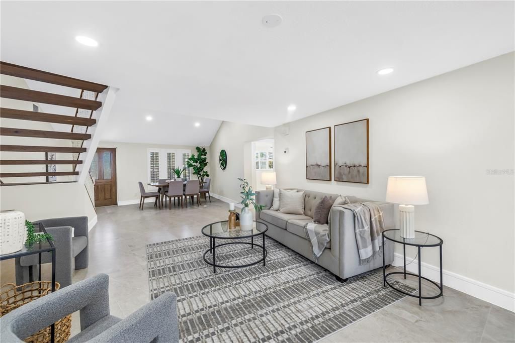 出租: $5,800 (4 贝兹, 4 浴室, 2270 平方英尺)