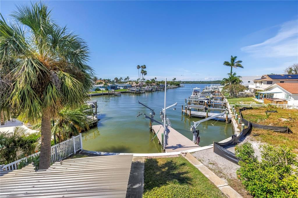 出租: $5,800 (4 贝兹, 4 浴室, 2270 平方英尺)