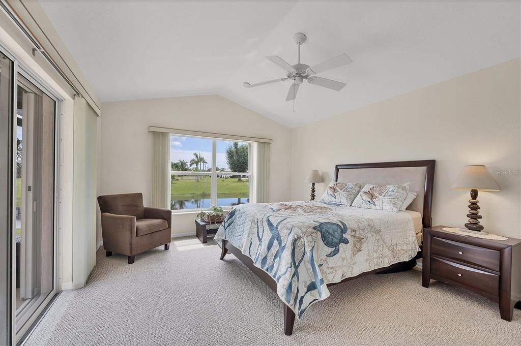 合同活跃: $449,900 (3 贝兹, 2 浴室, 1914 平方英尺)