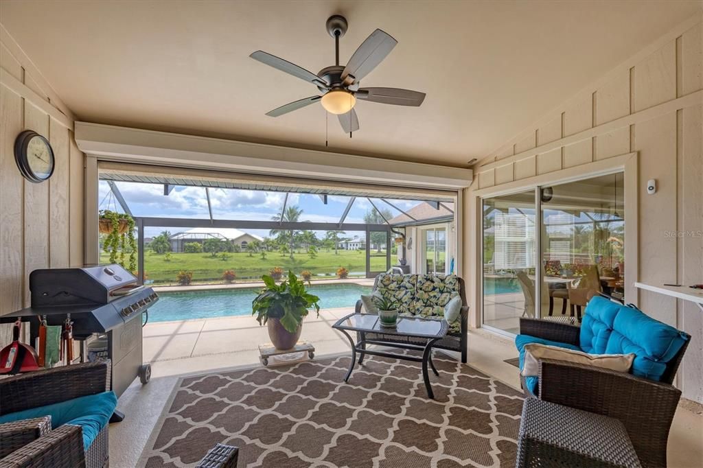 合同活跃: $449,900 (3 贝兹, 2 浴室, 1914 平方英尺)