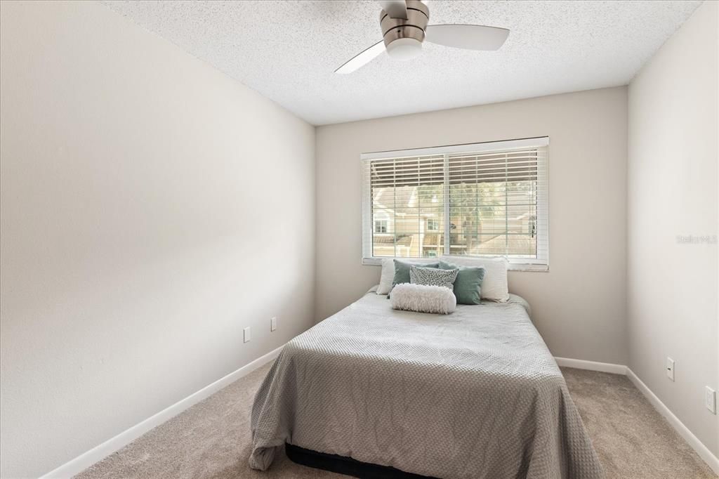 Active With Contract: $325,000 (3 beds, 2 baths, 1610 Square Feet)