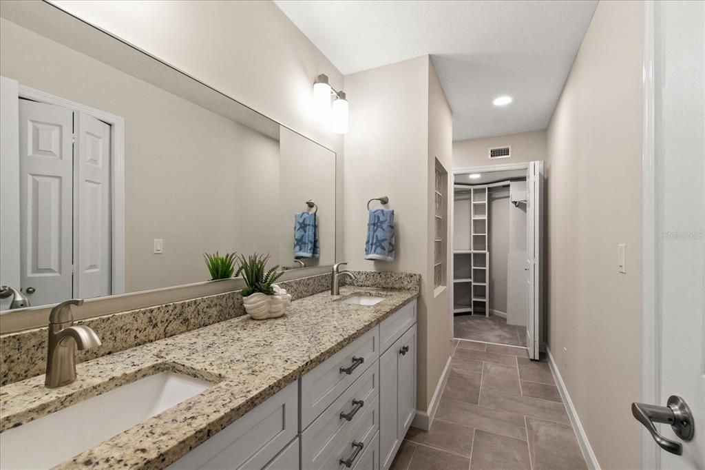 Active With Contract: $325,000 (3 beds, 2 baths, 1610 Square Feet)