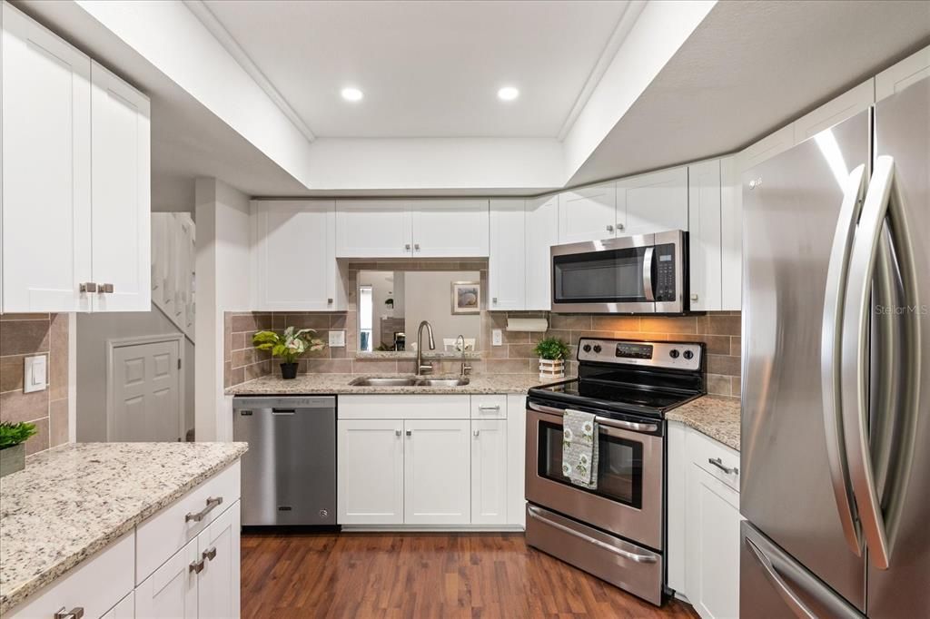 Active With Contract: $325,000 (3 beds, 2 baths, 1610 Square Feet)