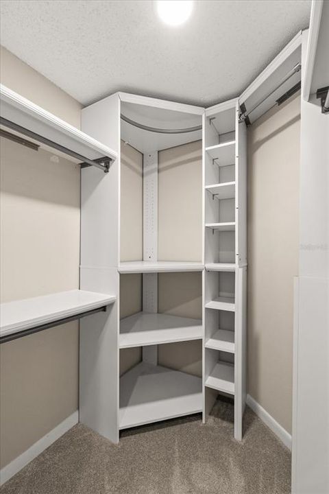 Active With Contract: $325,000 (3 beds, 2 baths, 1610 Square Feet)