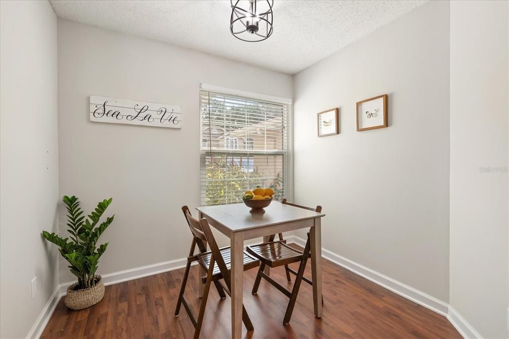 Active With Contract: $325,000 (3 beds, 2 baths, 1610 Square Feet)