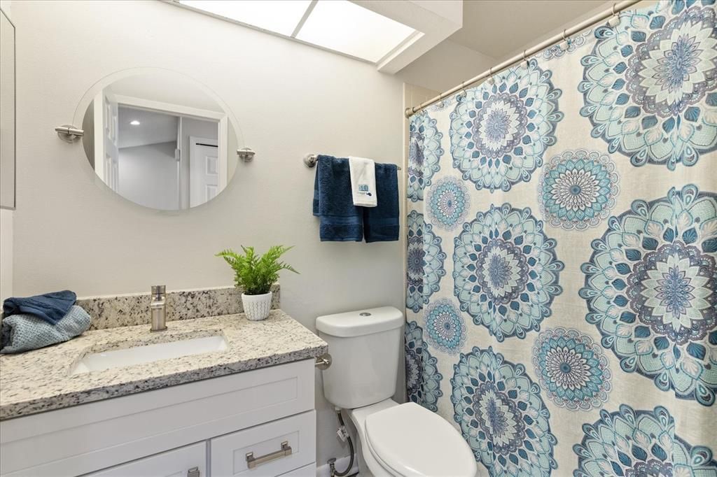 Active With Contract: $325,000 (3 beds, 2 baths, 1610 Square Feet)