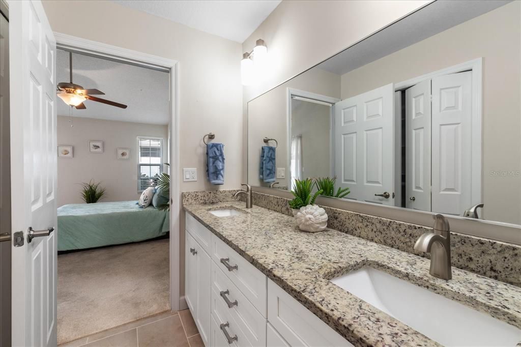 Active With Contract: $325,000 (3 beds, 2 baths, 1610 Square Feet)