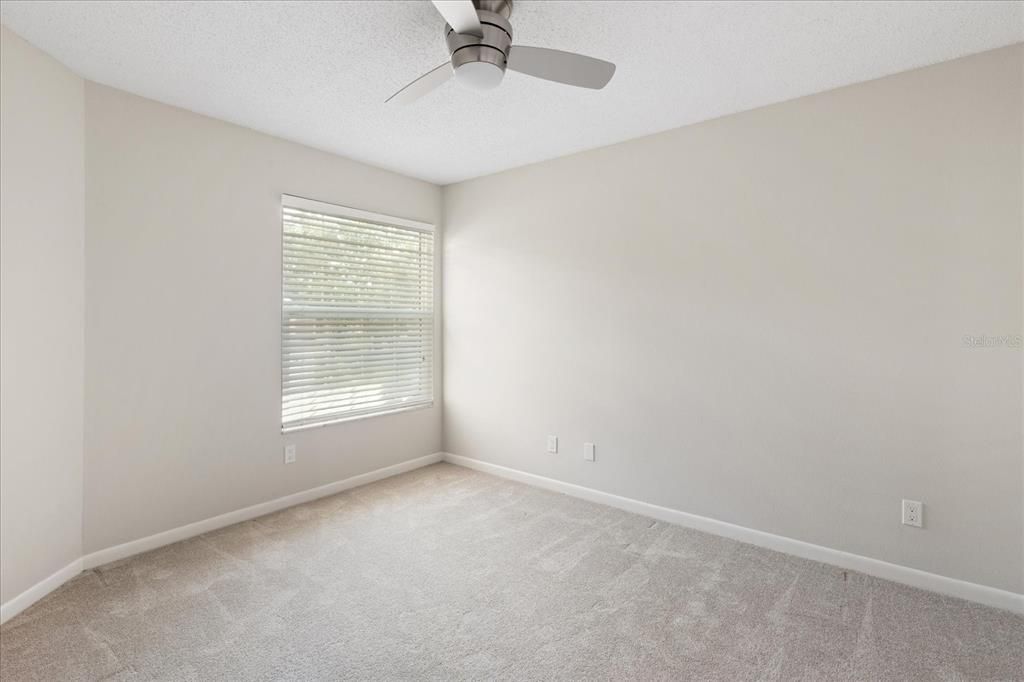 Active With Contract: $325,000 (3 beds, 2 baths, 1610 Square Feet)