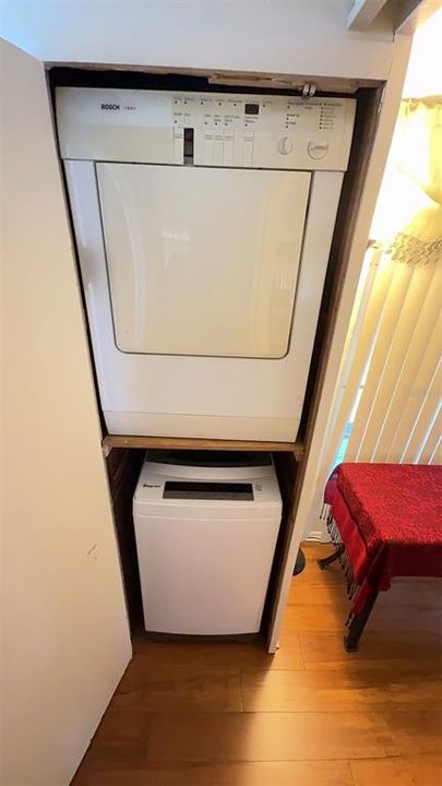 待售: $80,000 (1 贝兹, 1 浴室, 550 平方英尺)