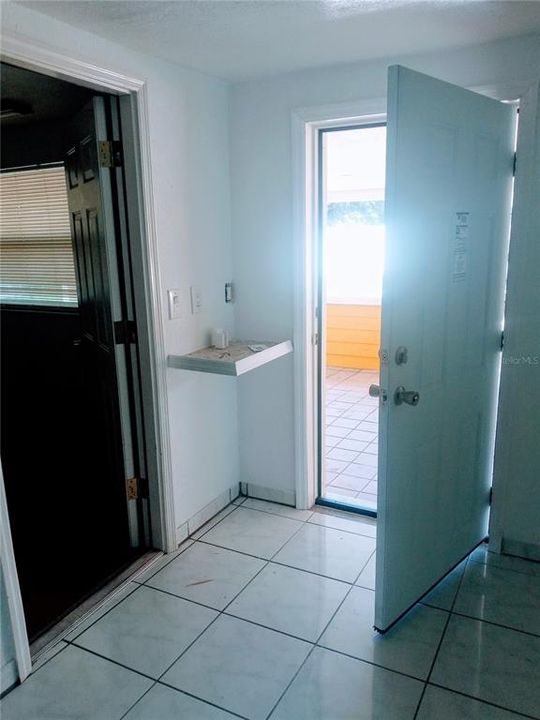 В аренду: $1,250 (1 спален, 1 ванн, 790 Квадратных фут)