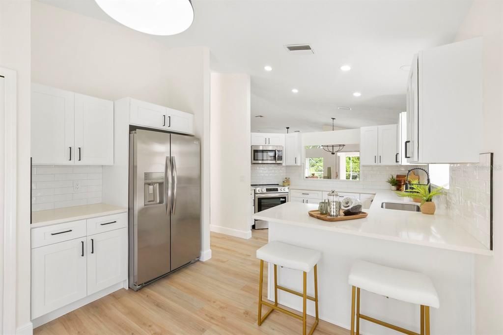 Active With Contract: $464,900 (3 beds, 2 baths, 1862 Square Feet)