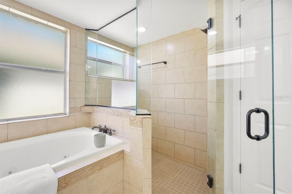 Active With Contract: $464,900 (3 beds, 2 baths, 1862 Square Feet)