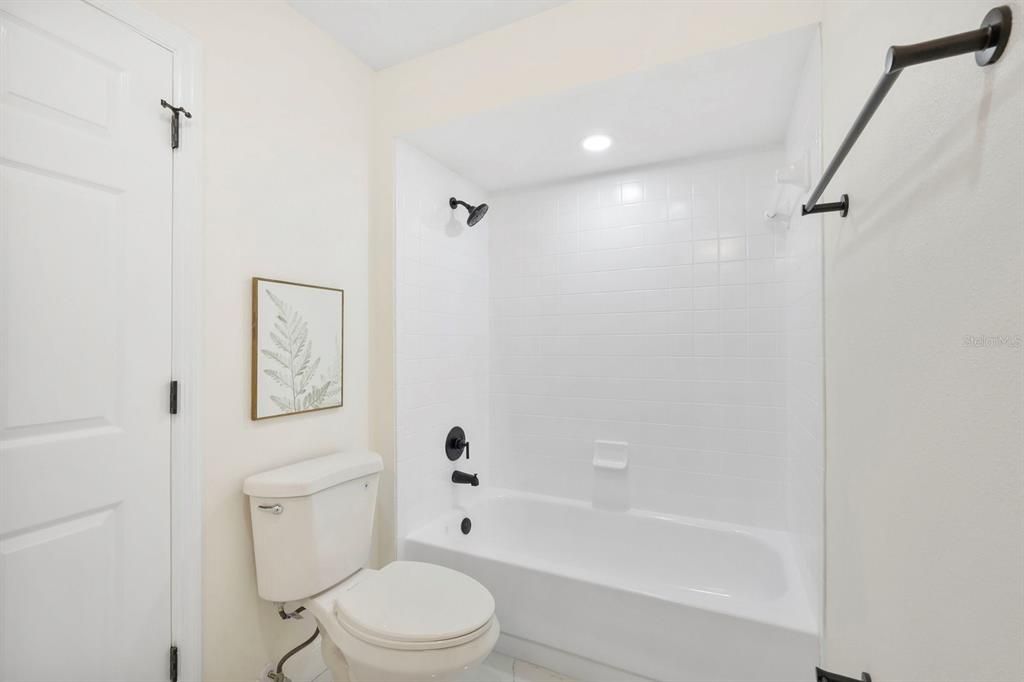 Active With Contract: $464,900 (3 beds, 2 baths, 1862 Square Feet)