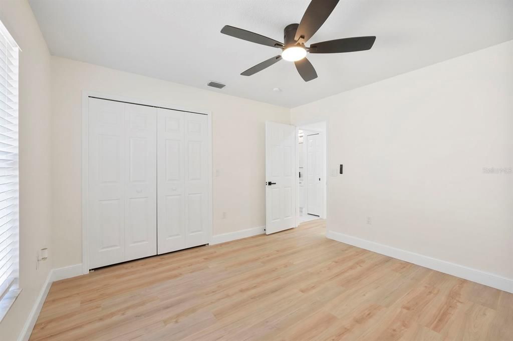 Active With Contract: $464,900 (3 beds, 2 baths, 1862 Square Feet)