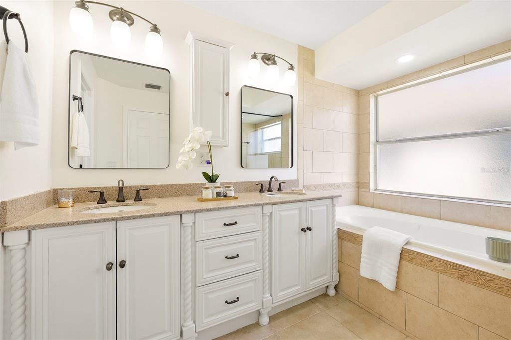 Active With Contract: $464,900 (3 beds, 2 baths, 1862 Square Feet)