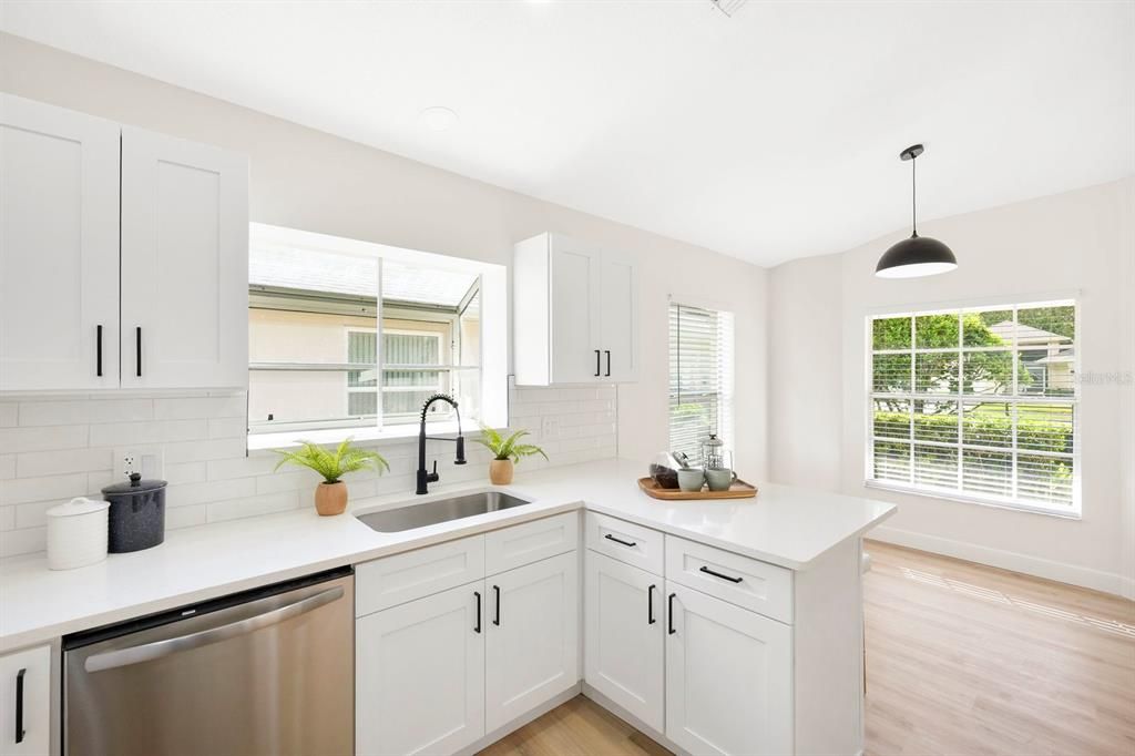 Active With Contract: $464,900 (3 beds, 2 baths, 1862 Square Feet)