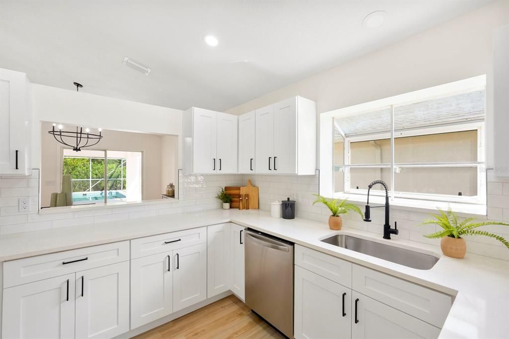 Active With Contract: $464,900 (3 beds, 2 baths, 1862 Square Feet)