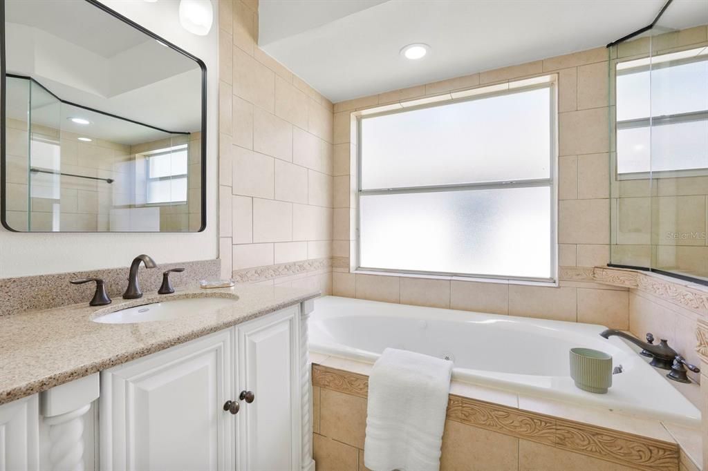 Active With Contract: $464,900 (3 beds, 2 baths, 1862 Square Feet)