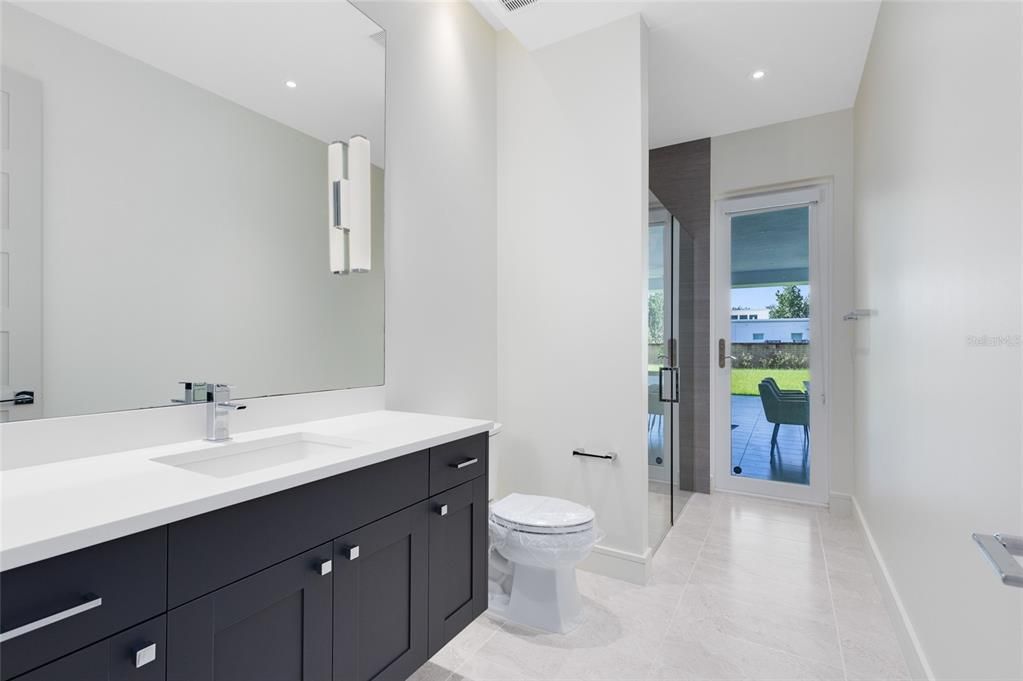 En Venta: $2,950,000 (5 camas, 4 baños, 4519 Pies cuadrados)