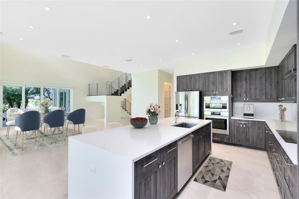 En Venta: $2,950,000 (5 camas, 4 baños, 4519 Pies cuadrados)