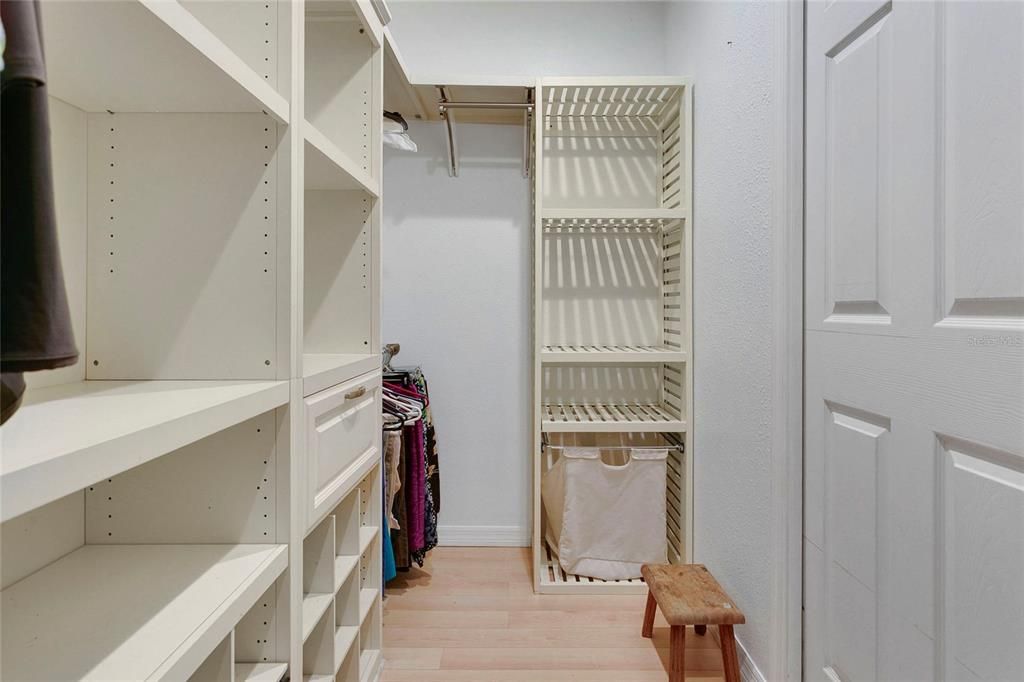 Active With Contract: $385,000 (3 beds, 2 baths, 1566 Square Feet)