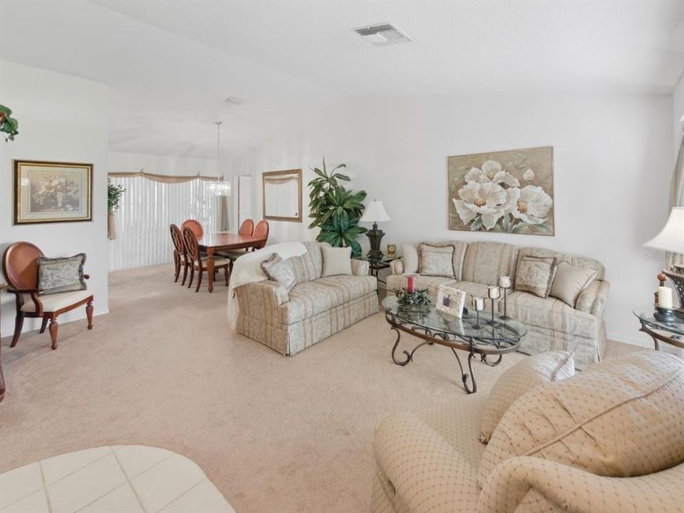 Active With Contract: $269,900 (2 beds, 2 baths, 1825 Square Feet)