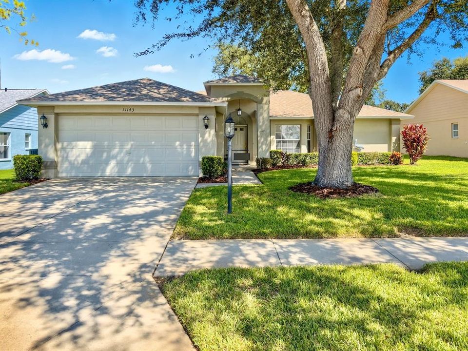 Active With Contract: $269,900 (2 beds, 2 baths, 1825 Square Feet)