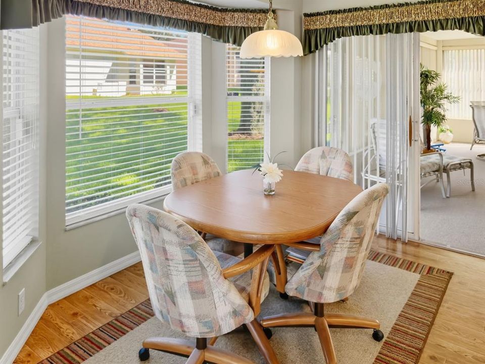 Active With Contract: $269,900 (2 beds, 2 baths, 1825 Square Feet)