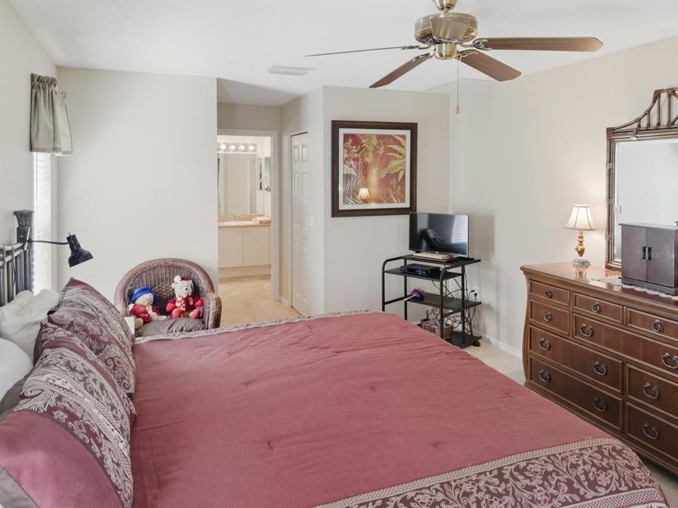 Active With Contract: $269,900 (2 beds, 2 baths, 1825 Square Feet)