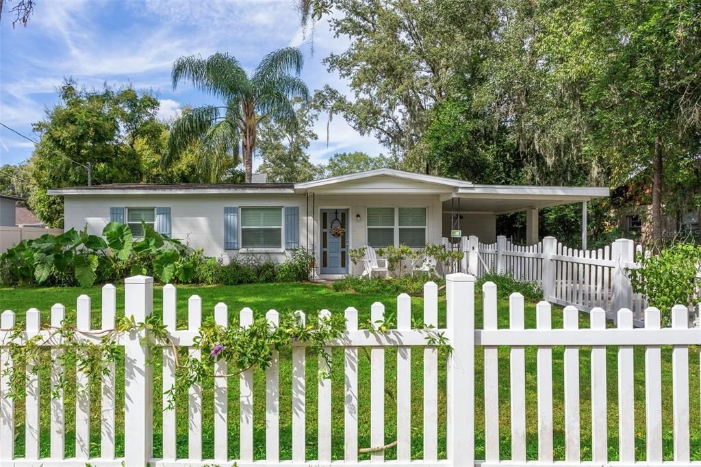 最近售出: $299,000 (3 贝兹, 1 浴室, 950 平方英尺)