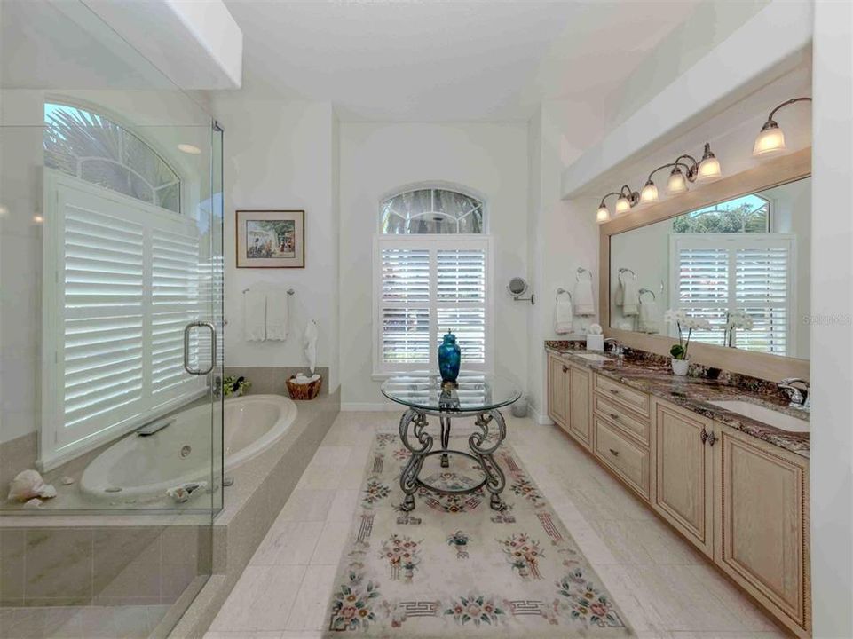 待售: $1,250,000 (4 贝兹, 3 浴室, 2652 平方英尺)