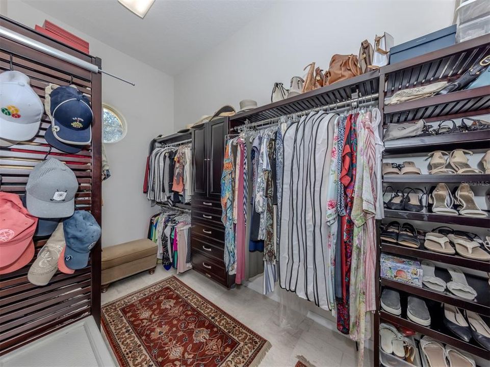 待售: $1,250,000 (4 贝兹, 3 浴室, 2652 平方英尺)