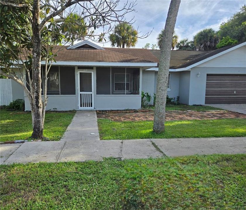 For Sale: $159,000 (2 beds, 2 baths, 1450 Square Feet)