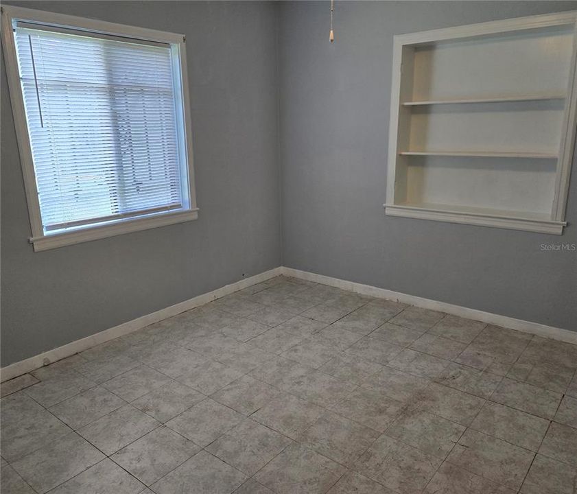 For Sale: $159,000 (2 beds, 2 baths, 1450 Square Feet)